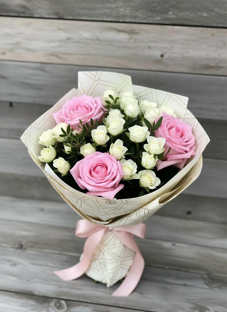 Букет цветов из: Розы в Октябрьском Красноярского края