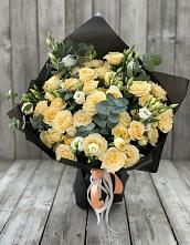 Букет цветов из:  Розы и Лизиантусы в Октябрьском Красноярского края