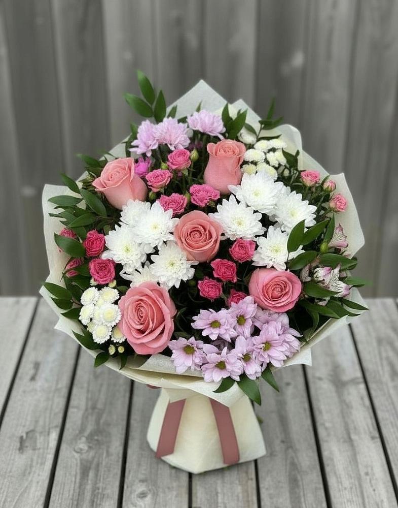 Букет цветов из: Альстромерии, Гвоздики, Розы и Хризантемы в Октябрьском Красноярского края