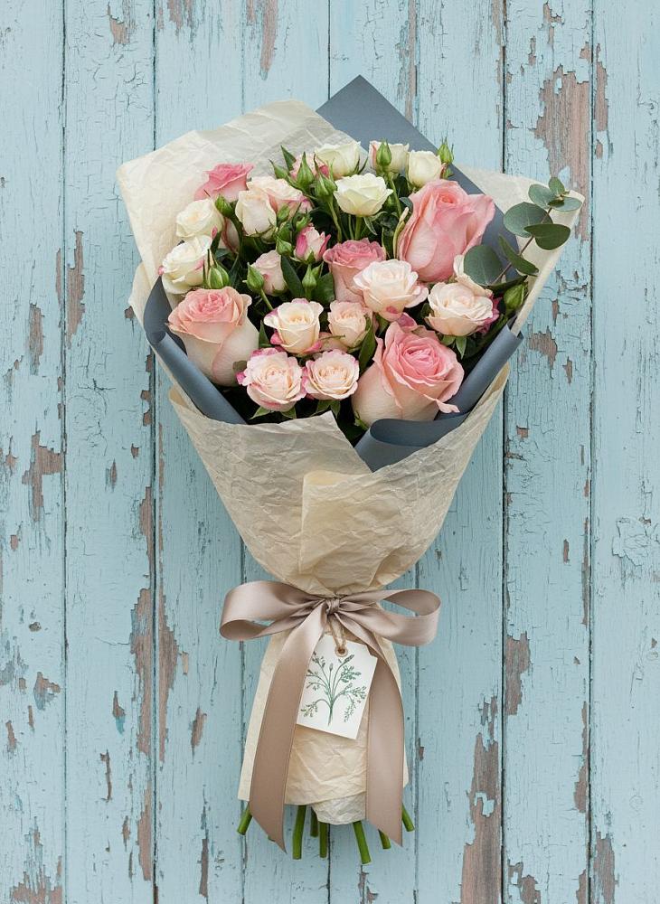 Букет цветов из: Розы в Октябрьском Красноярского края