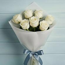 Букет 7 Белых роз Эдлесс Лав в Октябрьском Красноярского края