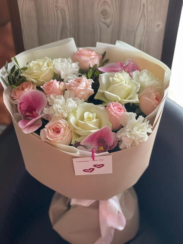 Букет цветов из: Орхидеи, Розы и Гвоздики в Октябрьском Красноярского края