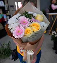 Букет цветов из:  Герберы, Розы и Хризантемы в Октябрьском Красноярского края