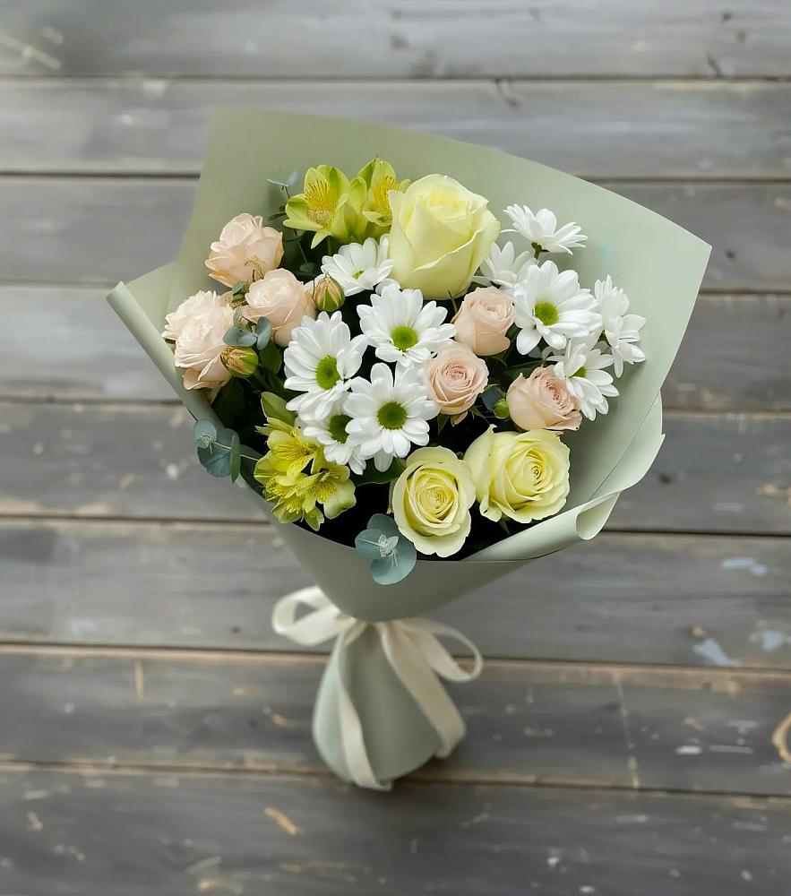 Букет цветов из: Альстромерии, Розы и Хризантемы в Октябрьском Красноярского края