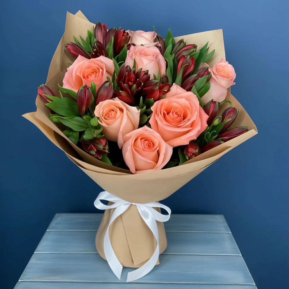 Букет цветов из: Розы и Альстромерии в Октябрьском Красноярского края