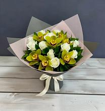 Букет цветов из:  Орхидеи и Розы в Октябрьском Красноярского края