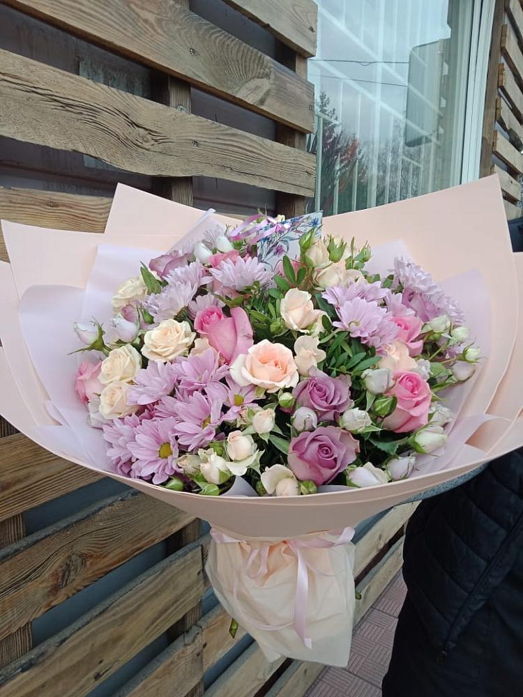 Букет цветов из: Розы и Хризантемы в Октябрьском Красноярского края