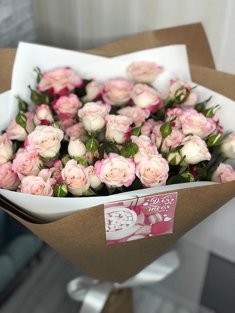 Букет цветов из: Розы в Октябрьском Красноярского края