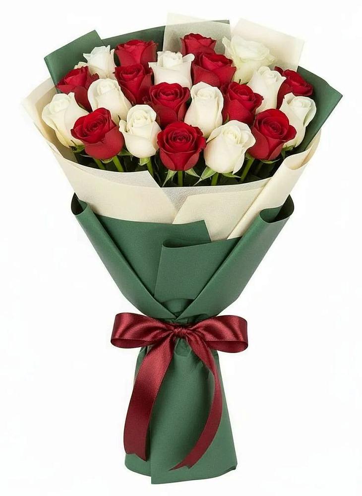 Букет Микс из красных и белых роз в Октябрьском Красноярского края