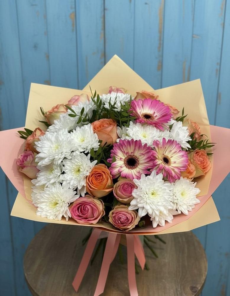 Букет цветов из: Розы, Герберы и Хризантемы в Октябрьском Красноярского края