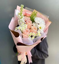 Букет цветов из:  Хризантемы и Розы в Октябрьском Красноярского края