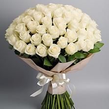 Букет 101 беля роза Белоснежка в Октябрьском Красноярского края