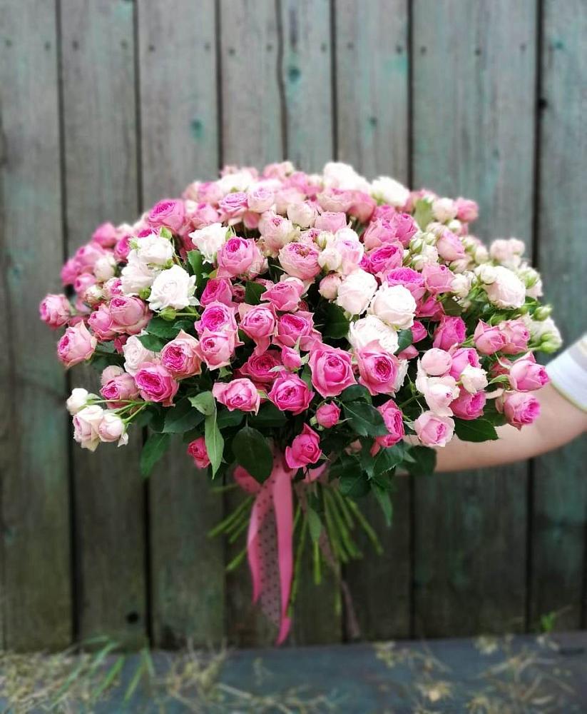 Букет Розовые кустовые розы Натали и Лав Лидия в Октябрьском Красноярского края