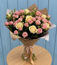 Букет цветов из:  Розы в Октябрьском Красноярского края