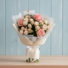 Букет цветов из:  Розы в Октябрьском Красноярского края