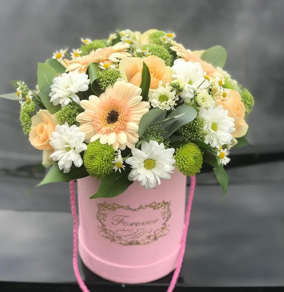 Цветочная композиция из Розы, Герберы и Хризантемы в шляпной коробке в Октябрьском Красноярского края